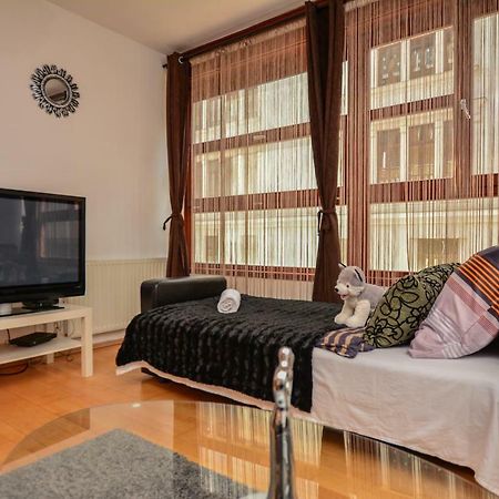 Design Free Parking Apartment In City Center Budapest Luaran gambar